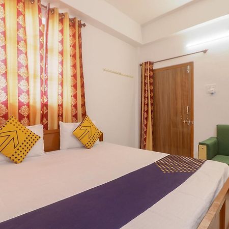สปอต ออน 61224 โฮเต็ล โอม กัณหา Hotel บิลาสปูร์ ภายนอก รูปภาพ