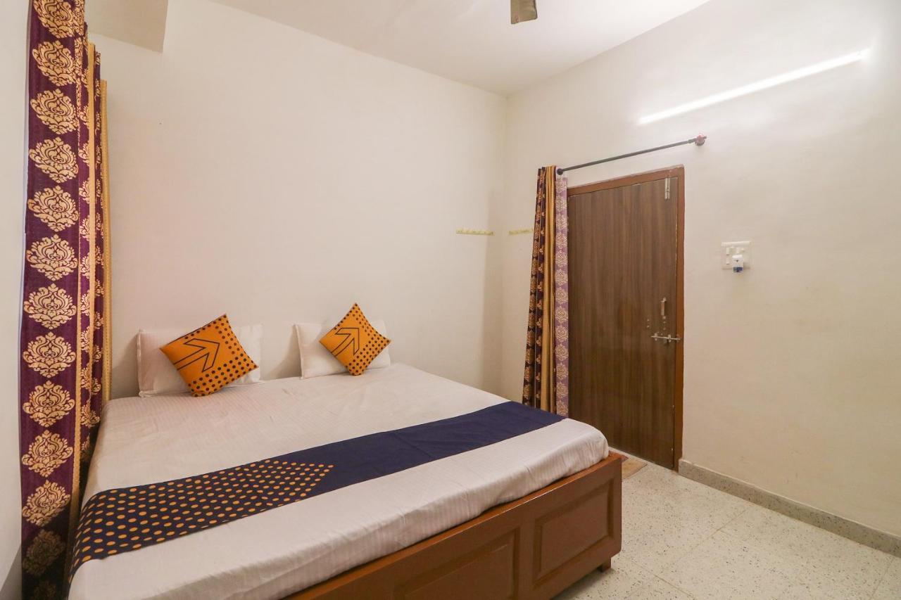สปอต ออน 61224 โฮเต็ล โอม กัณหา Hotel บิลาสปูร์ ภายนอก รูปภาพ
