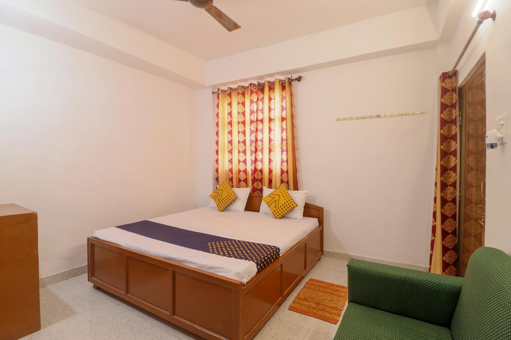 สปอต ออน 61224 โฮเต็ล โอม กัณหา Hotel บิลาสปูร์ ภายนอก รูปภาพ