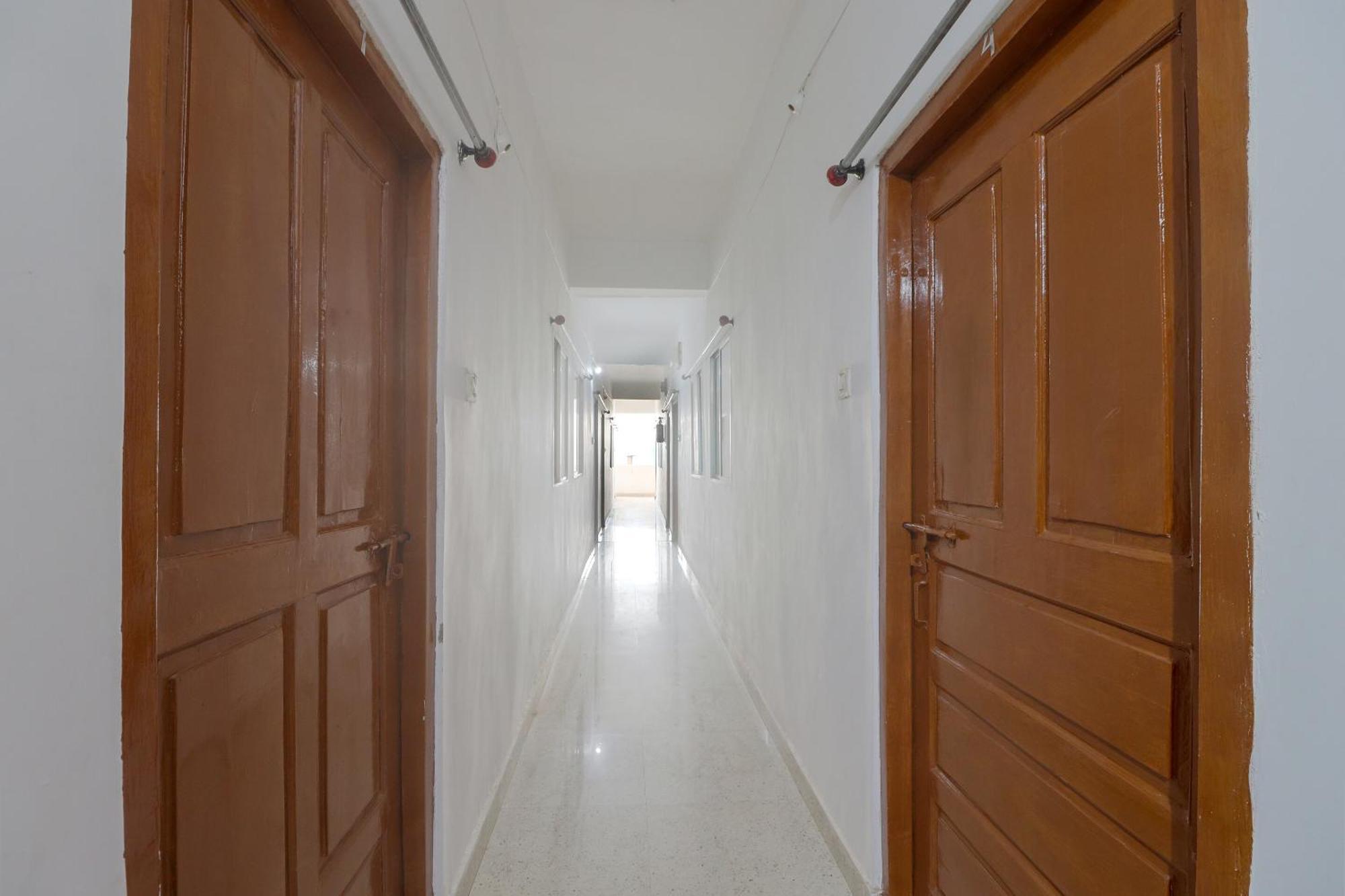 สปอต ออน 61224 โฮเต็ล โอม กัณหา Hotel บิลาสปูร์ ภายนอก รูปภาพ
