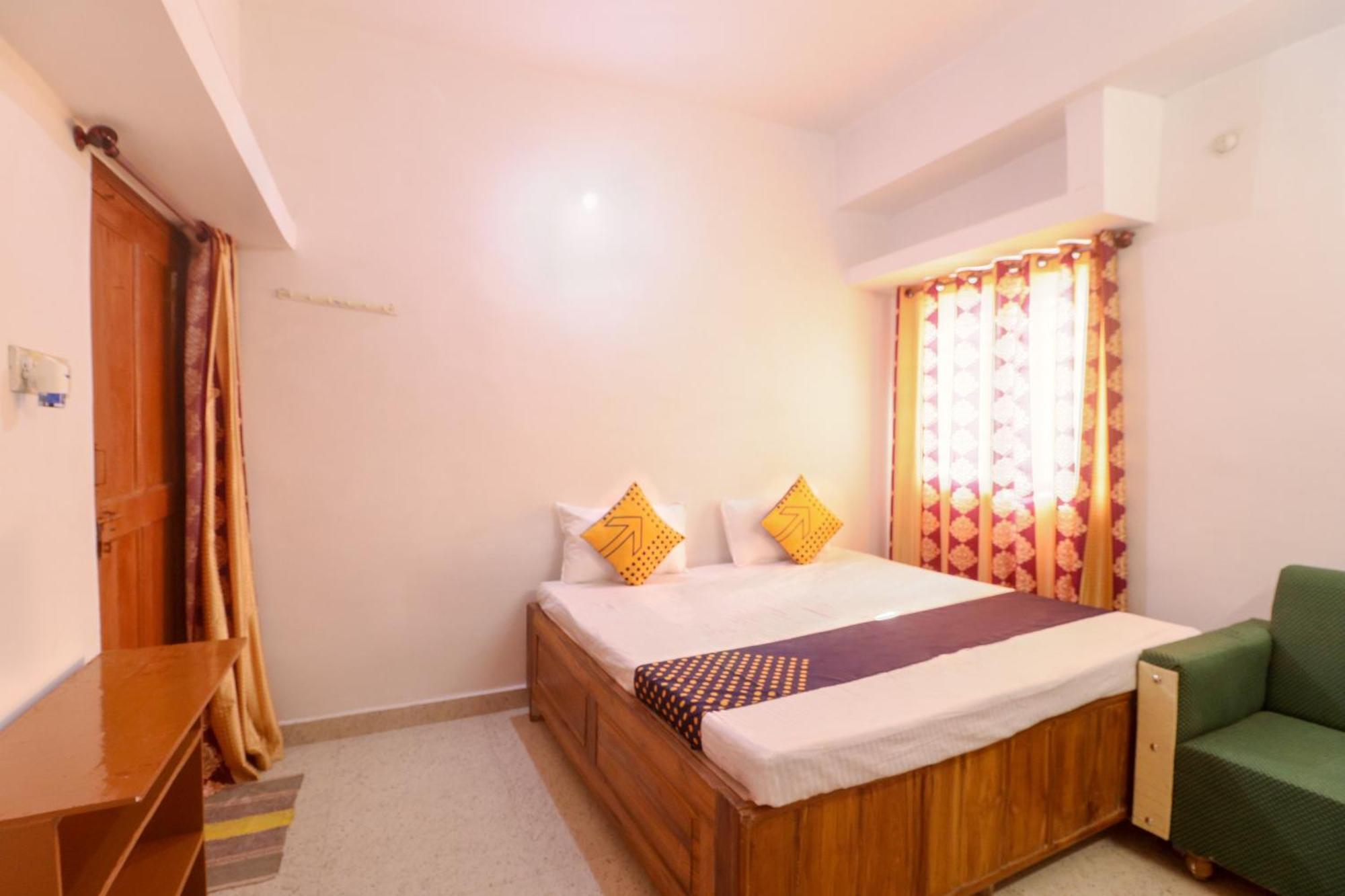 สปอต ออน 61224 โฮเต็ล โอม กัณหา Hotel บิลาสปูร์ ภายนอก รูปภาพ