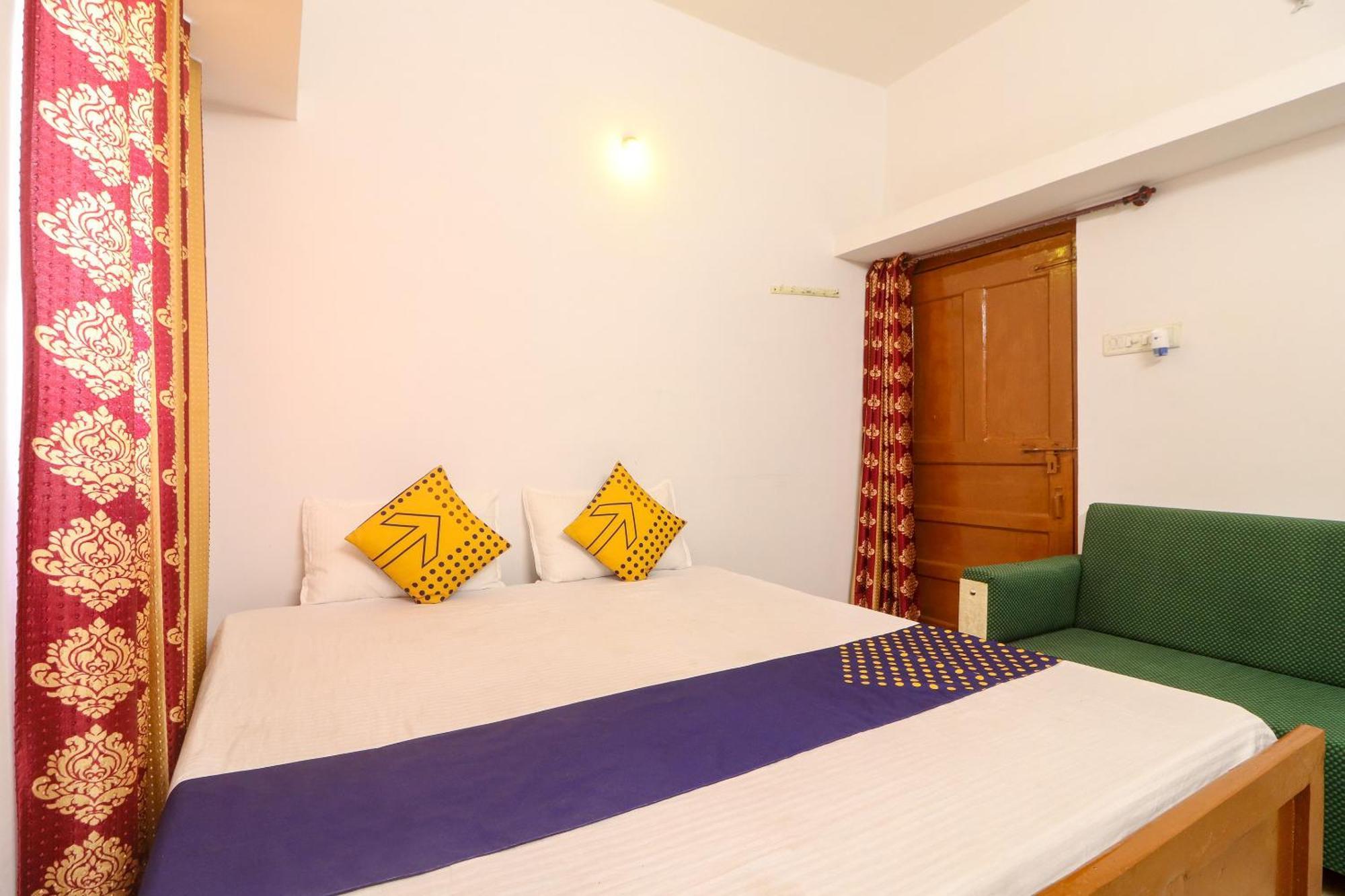 สปอต ออน 61224 โฮเต็ล โอม กัณหา Hotel บิลาสปูร์ ภายนอก รูปภาพ