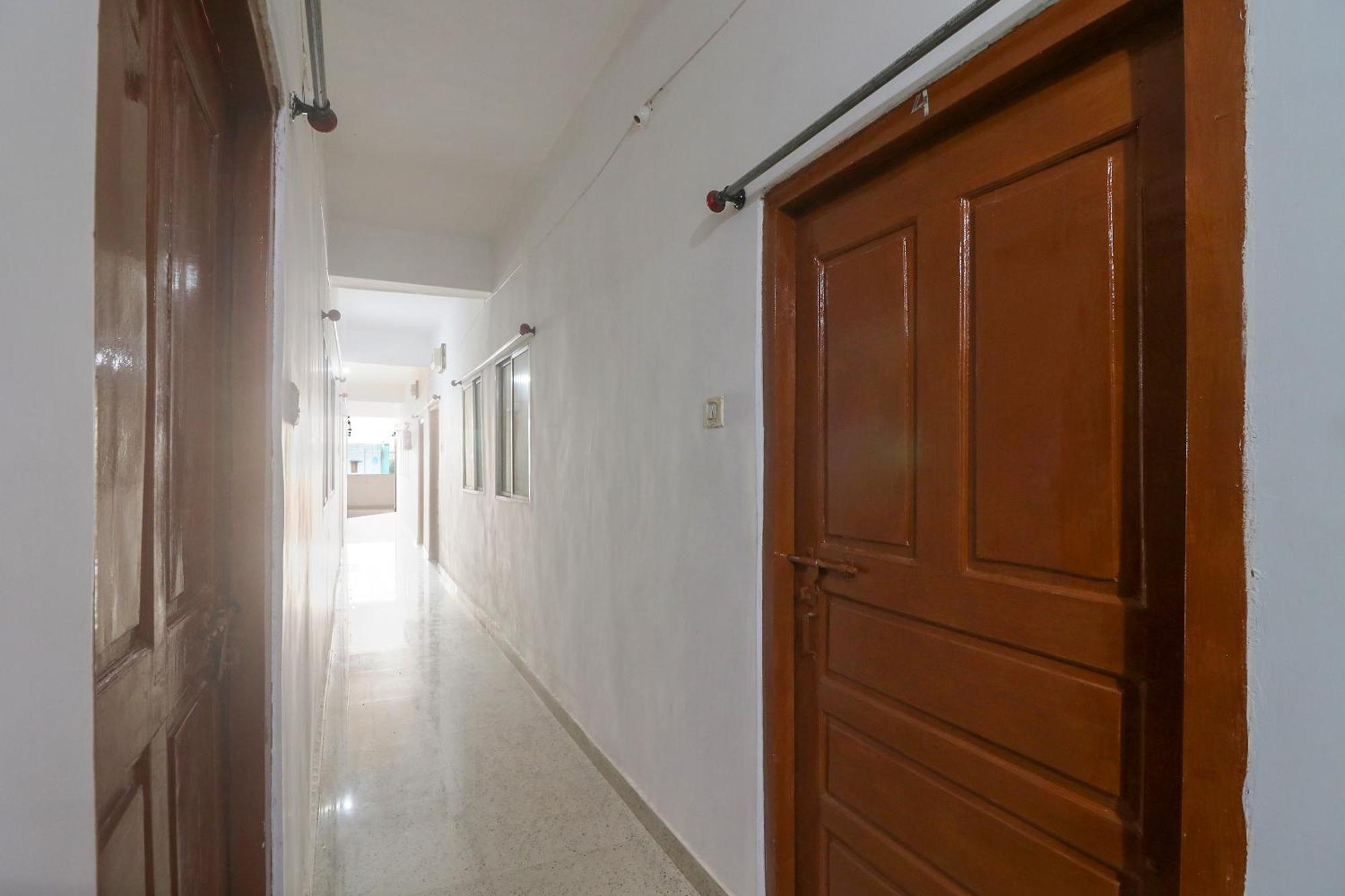สปอต ออน 61224 โฮเต็ล โอม กัณหา Hotel บิลาสปูร์ ภายนอก รูปภาพ